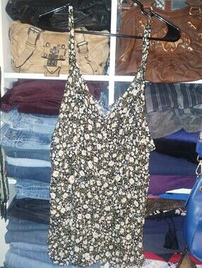Old Navy 4X Top Floral Pattern Gorgeous
